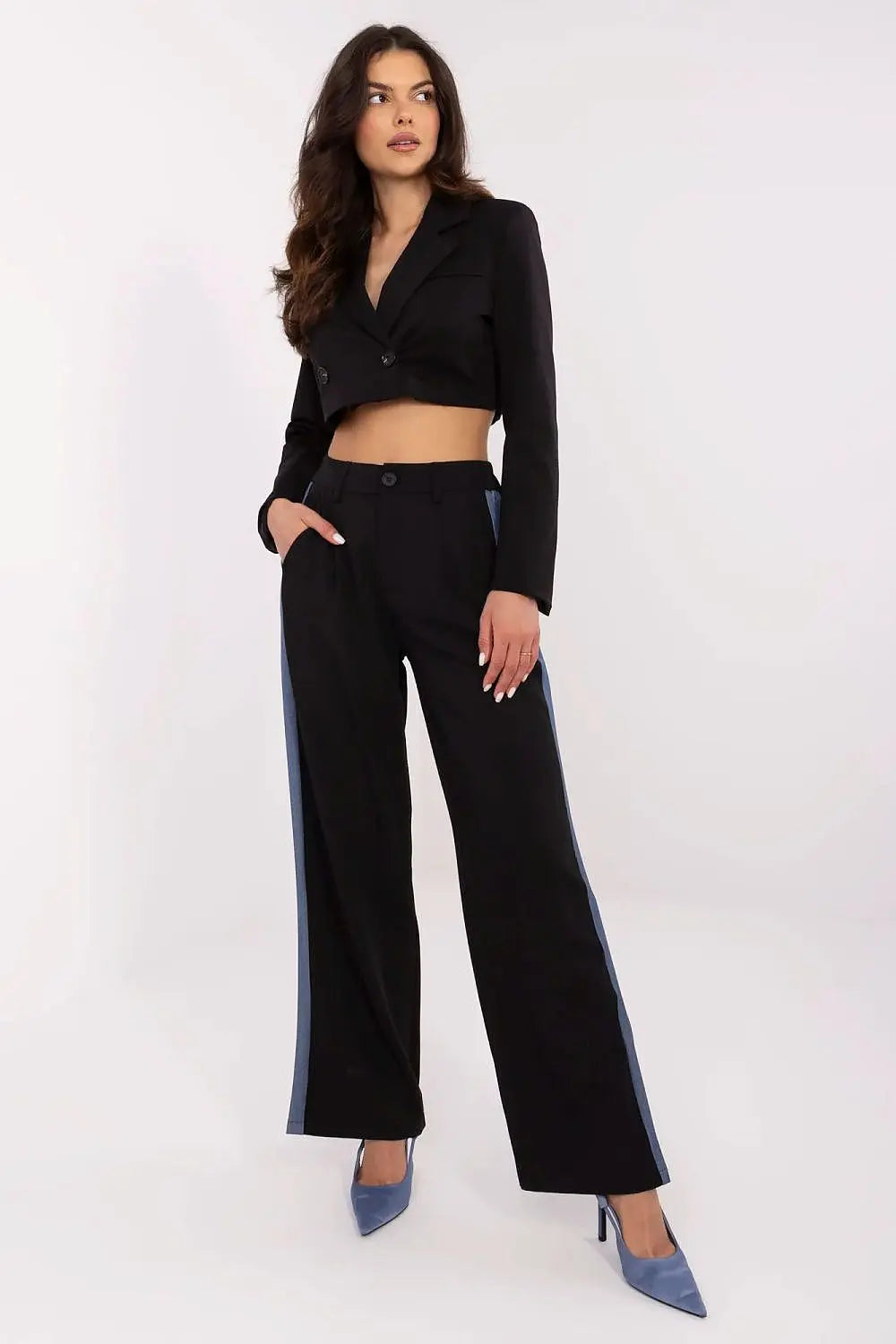  Pantalon femme model 211178 NM 