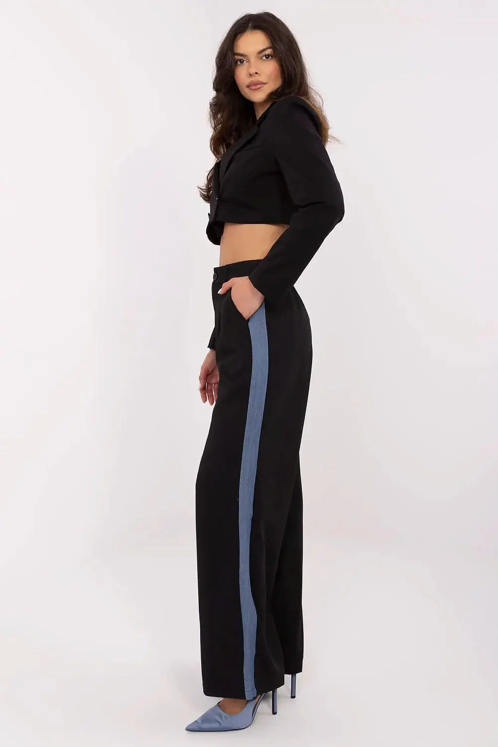  Pantalon femme model 211178 NM 