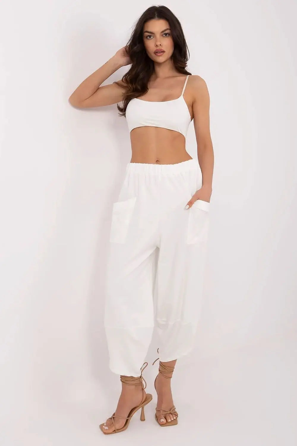  Pantalon survêtement model 211189 Relevance 