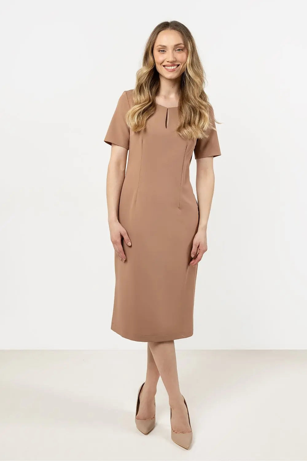  Robe de jour model 212247 awama 