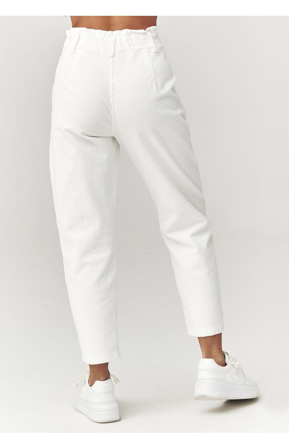  Pantalon femme model 223242 Makadamia 