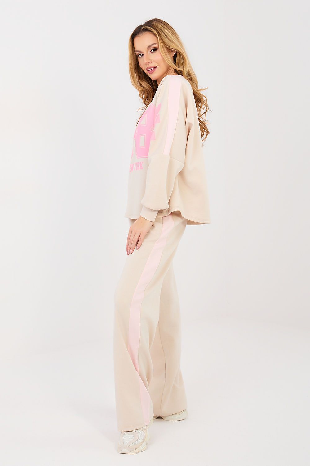  L`ensemble model 223958 Rue Paris 