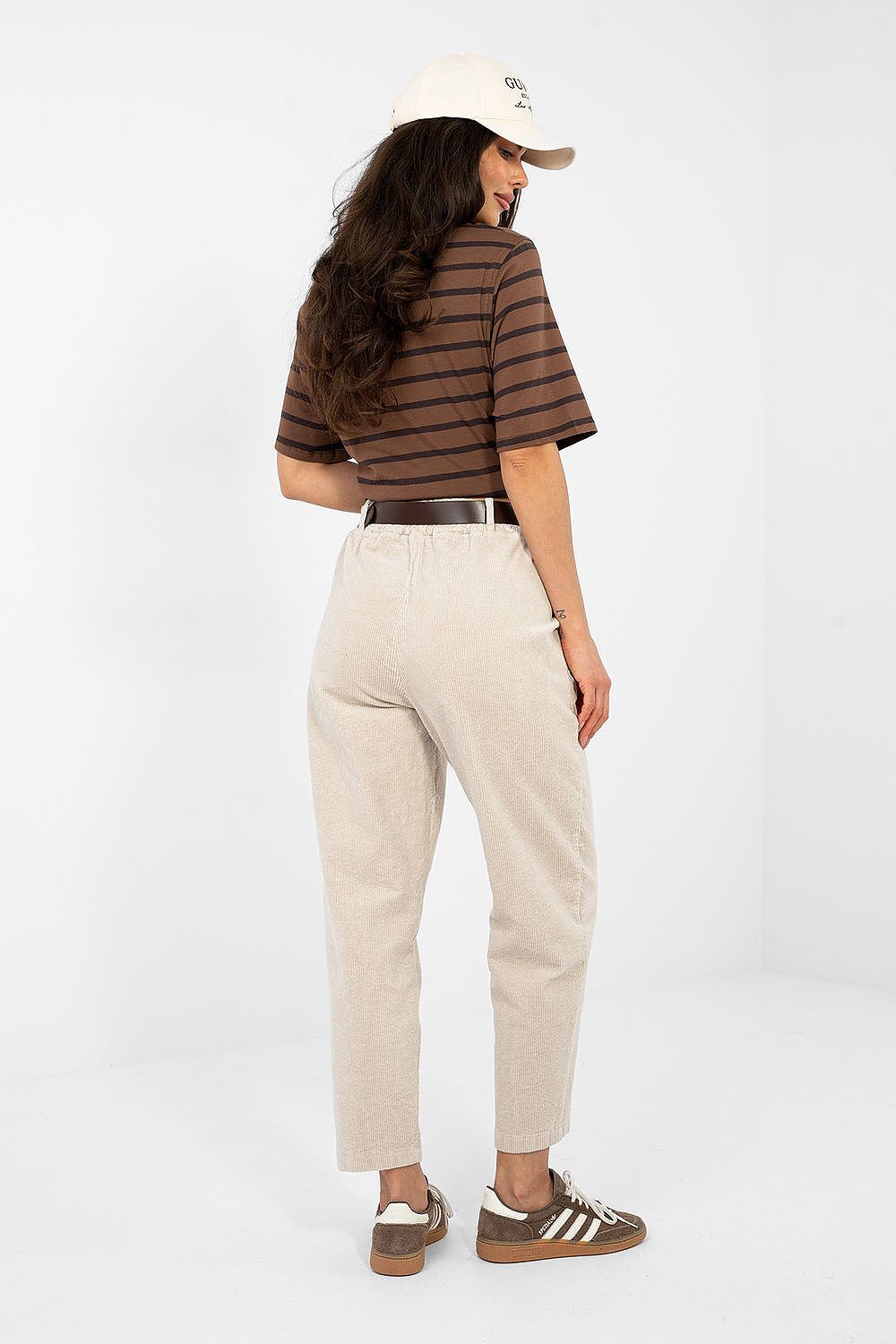 Pantalon en velours côtelé model 224053 Italy Moda 