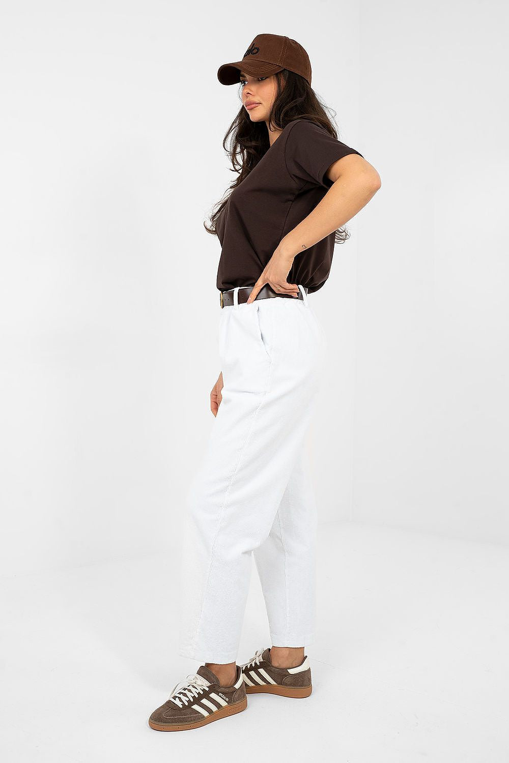 Pantalon en velours côtelé model 224060 Italy Moda 
